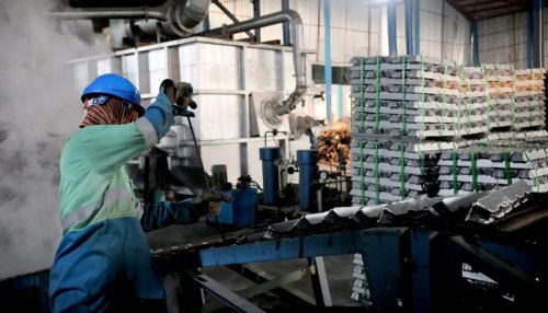 Despite very low collection rates, Nigeria tries to recycle wastes