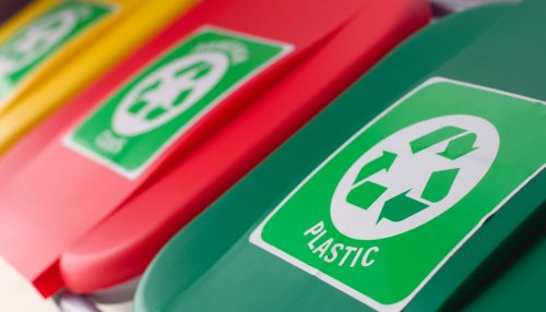 Taxer ou interdire : contre les déchets plastiques les États tâtonnent